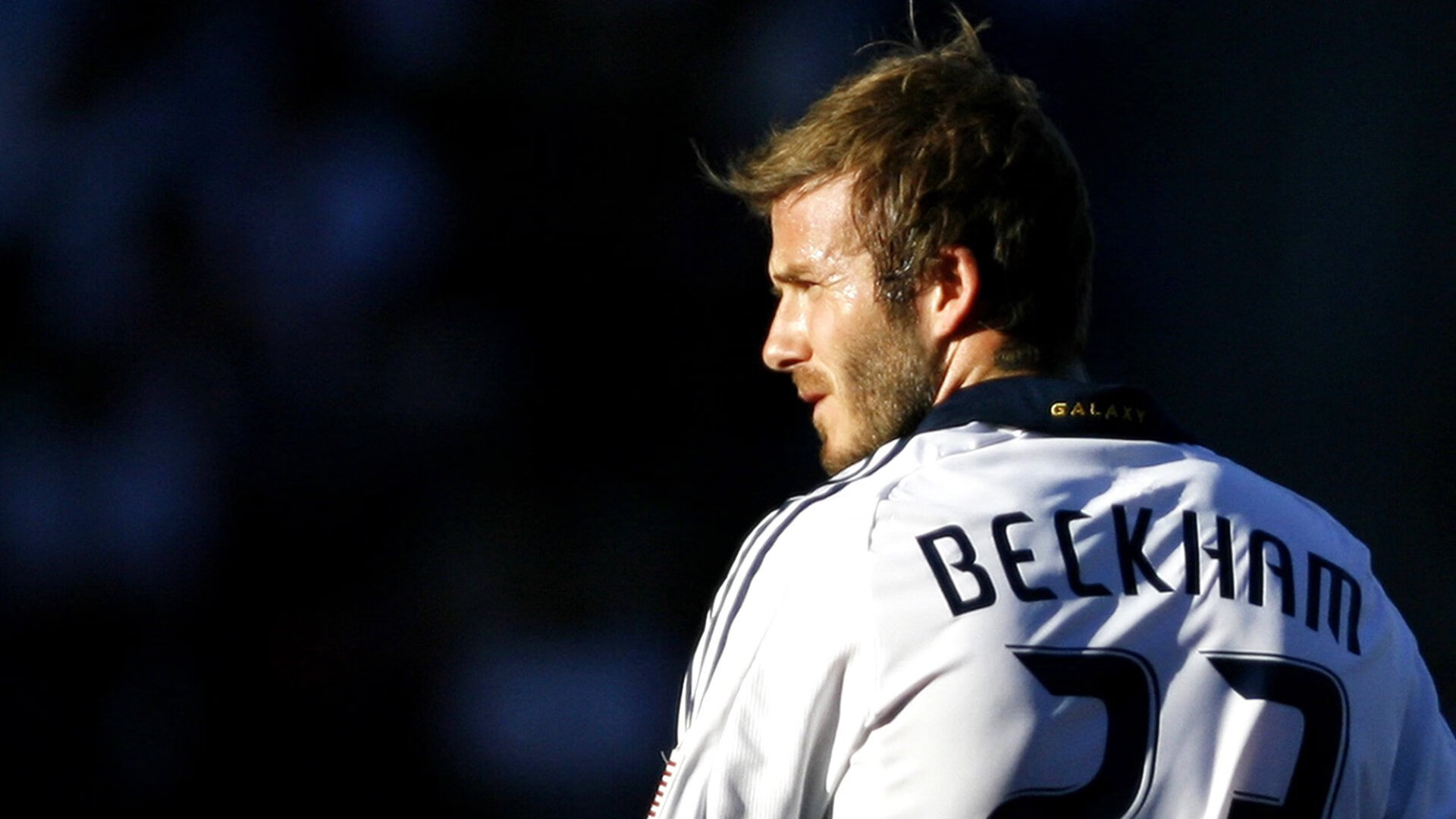 九游娱乐首页-赛道与球场的双重征服，福克斯F1首胜与马刺强压浙江的统治力哲学