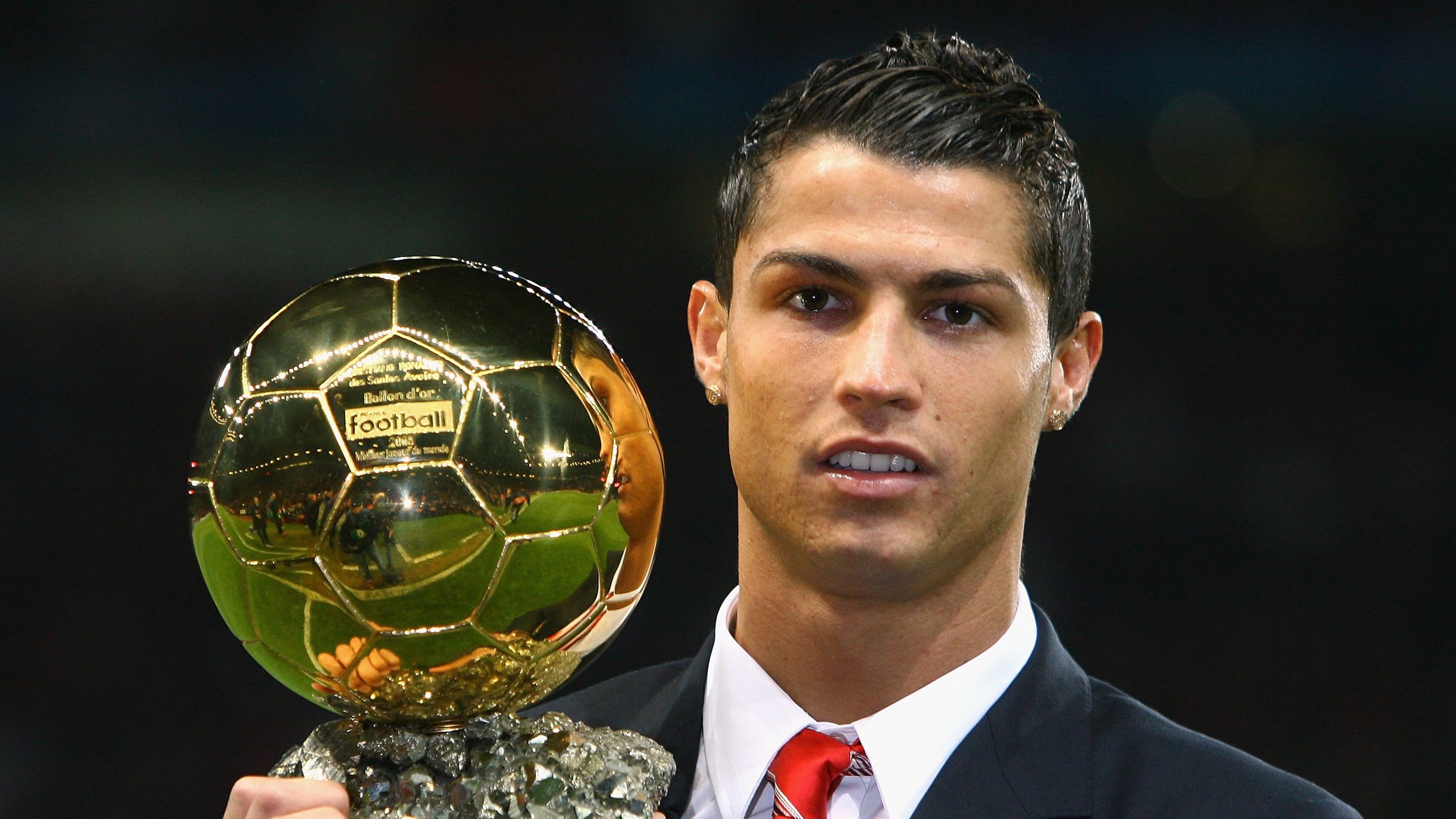 九游娱乐官方-意甲焦点战启示录,沙特战术压制葡萄牙的现代足球密码